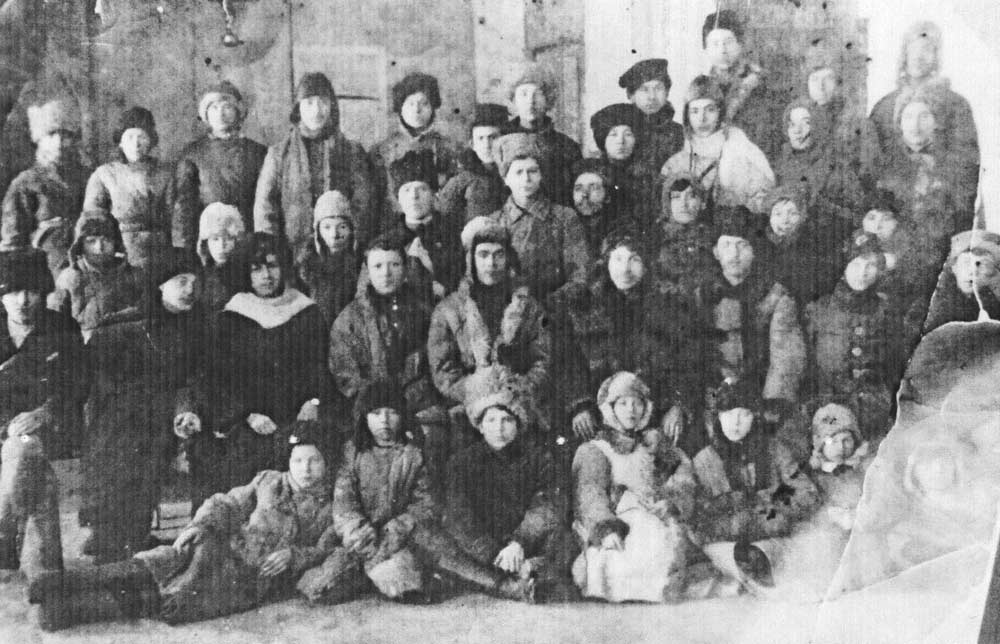 Члены Пленума Кустанайского горрайкома комсомола.  г. Кустанай, 1931 г. ГАКО. Оп. 1-П. Ед. хр. 1381.