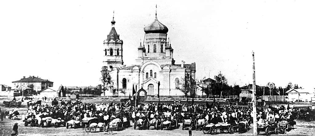 Собор Святого Николая Чудотворца, построенный в  последней четверти XIX века.  г. Кустанай. Фото из фонда Костанайского областного историко-краеведческого музея. г. Костанай, 2011 г.