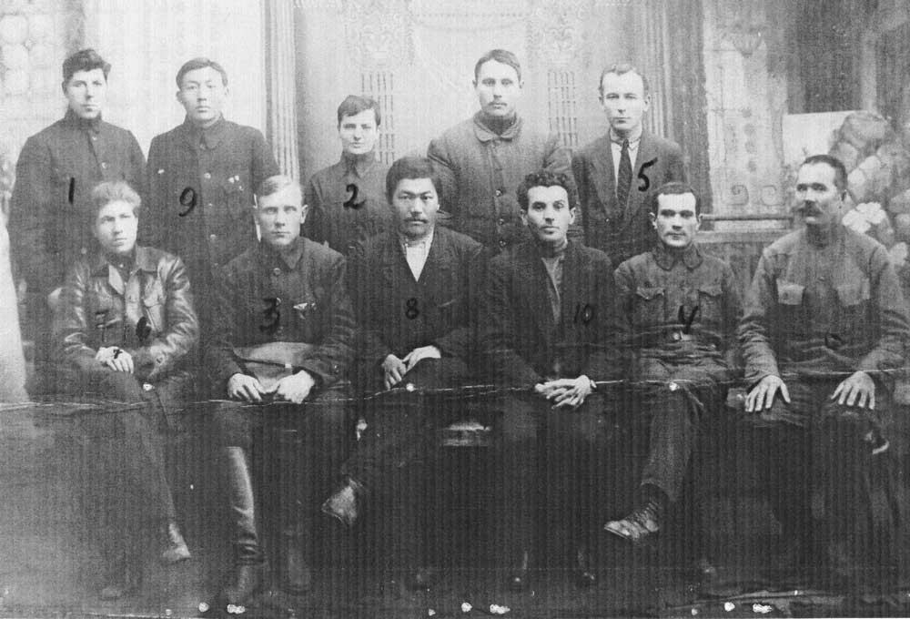 Ветераны партии Межуев, Янчевсая, Окунев, Бак, Забиров, Гречко, Кетеганов Закир.  ГАКО, Оп. 1-П. Ед. хр. 1451.